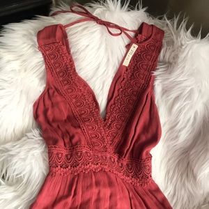 illa illa crochet maxi dress sz small